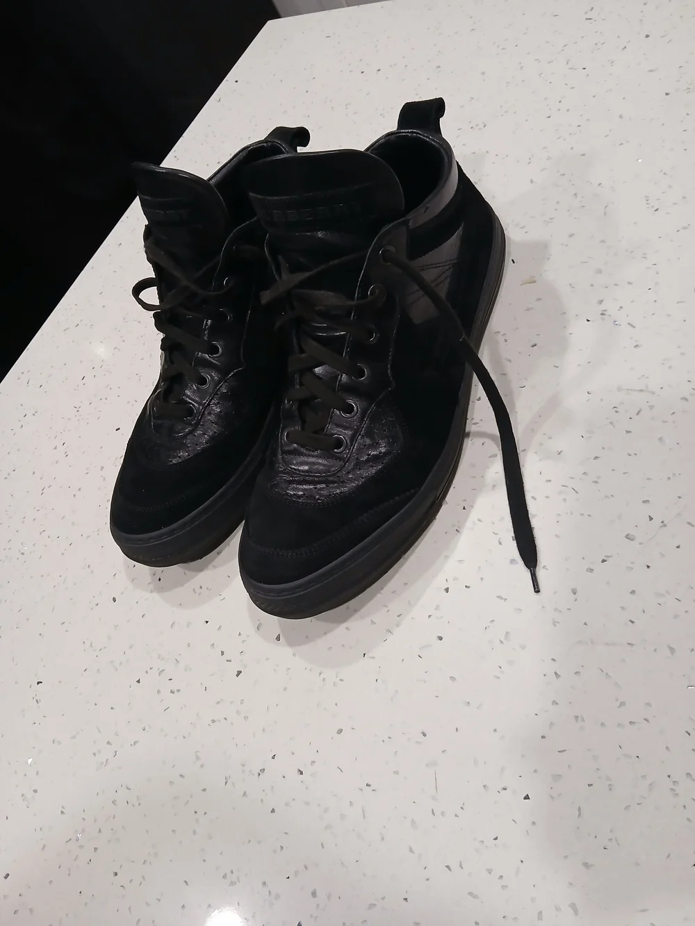Men Burberry Black Sneakers Sz 44 Leather